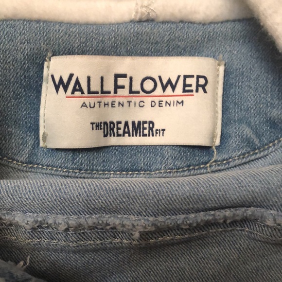 Jean jacket with sweatshirt sleeves and hood - Picture 3 of 5